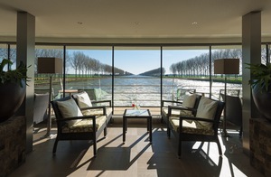 Club Lounge